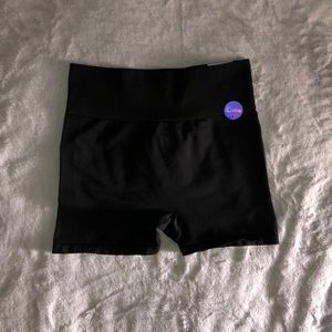 PINK Workout Seamless Shortie Biker Short